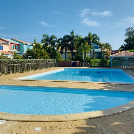 Maison Mitoyenne , Piscine,Citerne, Jardin, Parking, Plage Le Gosier  Kültér fotó