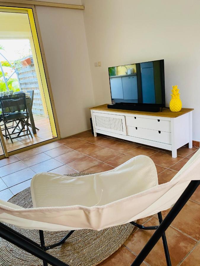 Maison Mitoyenne , Piscine,Citerne, Jardin, Parking, Plage Le Gosier  Kültér fotó