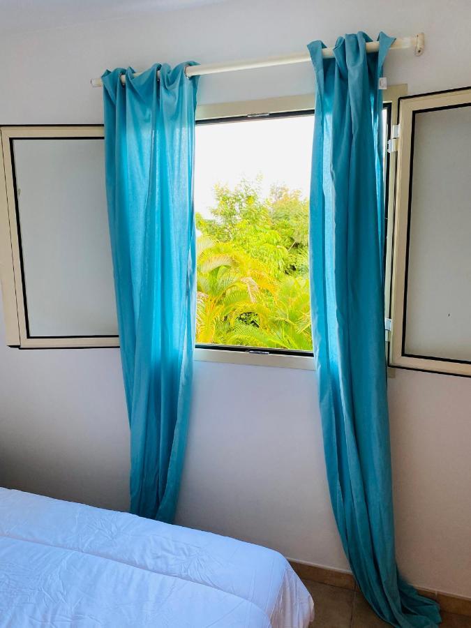 Maison Mitoyenne , Piscine,Citerne, Jardin, Parking, Plage Le Gosier  Kültér fotó